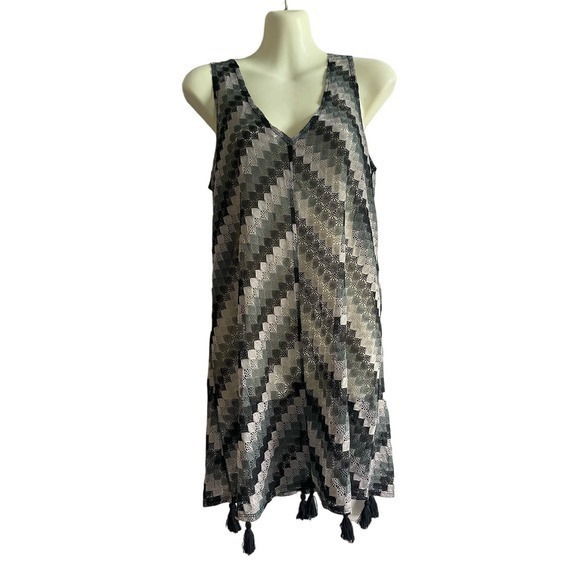 Black and Gray Crochet Cover Up Dress No Labels No Tags Size M‎ - Picture 1 of 5
